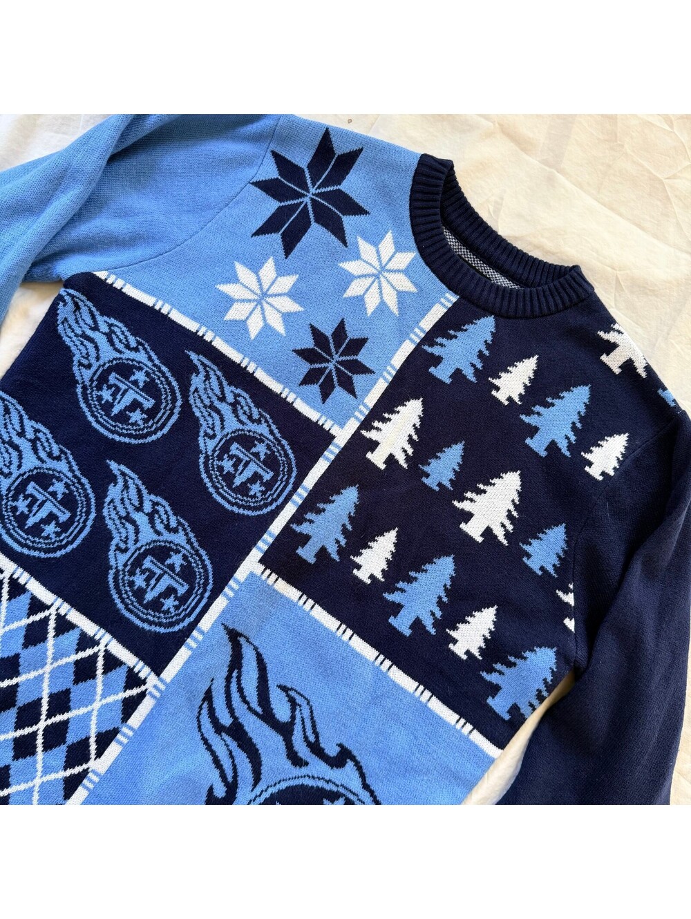 NFL Team Apparel Tennessee Titans Ugly Christmas Sweater Mens M Patchwork